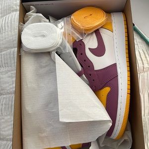 Brand new air Jordan retro high OG GS